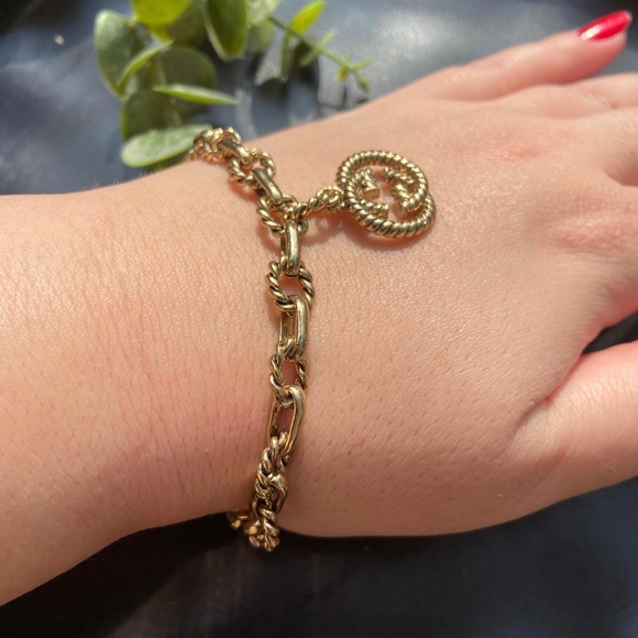 Antique Gold Tribute Luxury Bracelet - Picture 4 of 15
